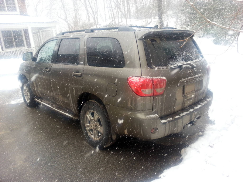 Illustration for article titled 2014 Toyota Sequoia Review
